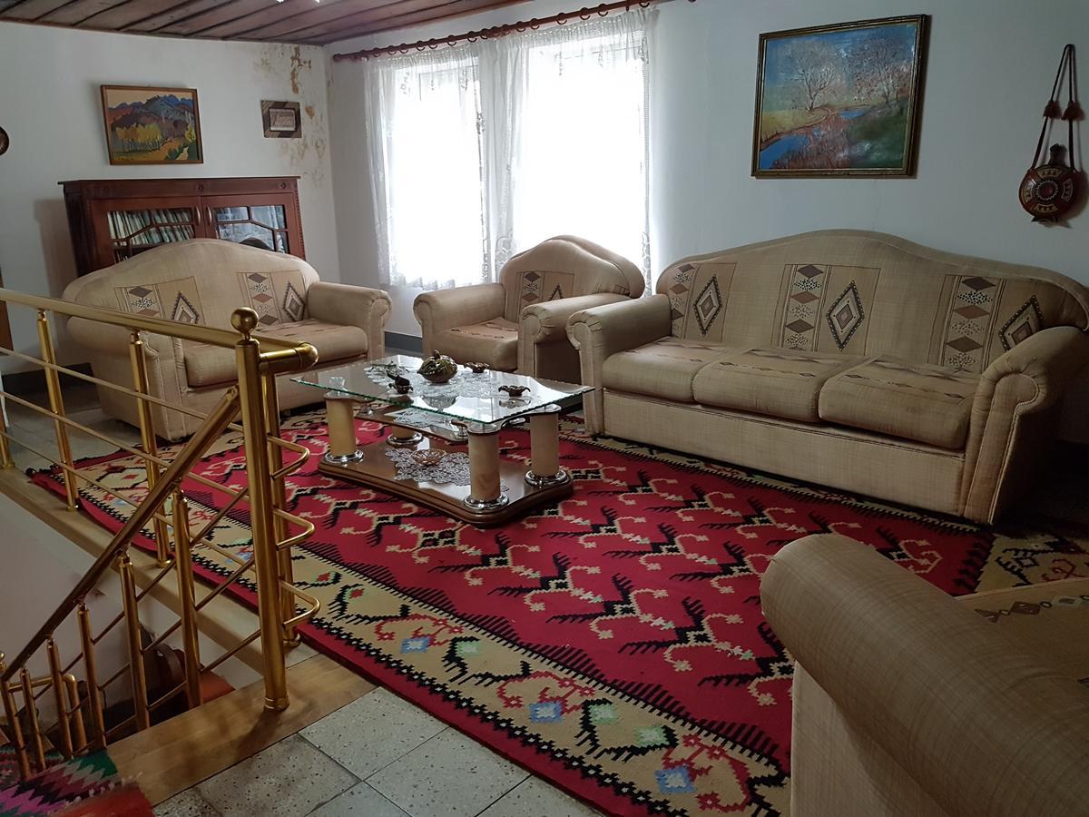 Eva Guesthouse Gjirokastra Kültér fotó