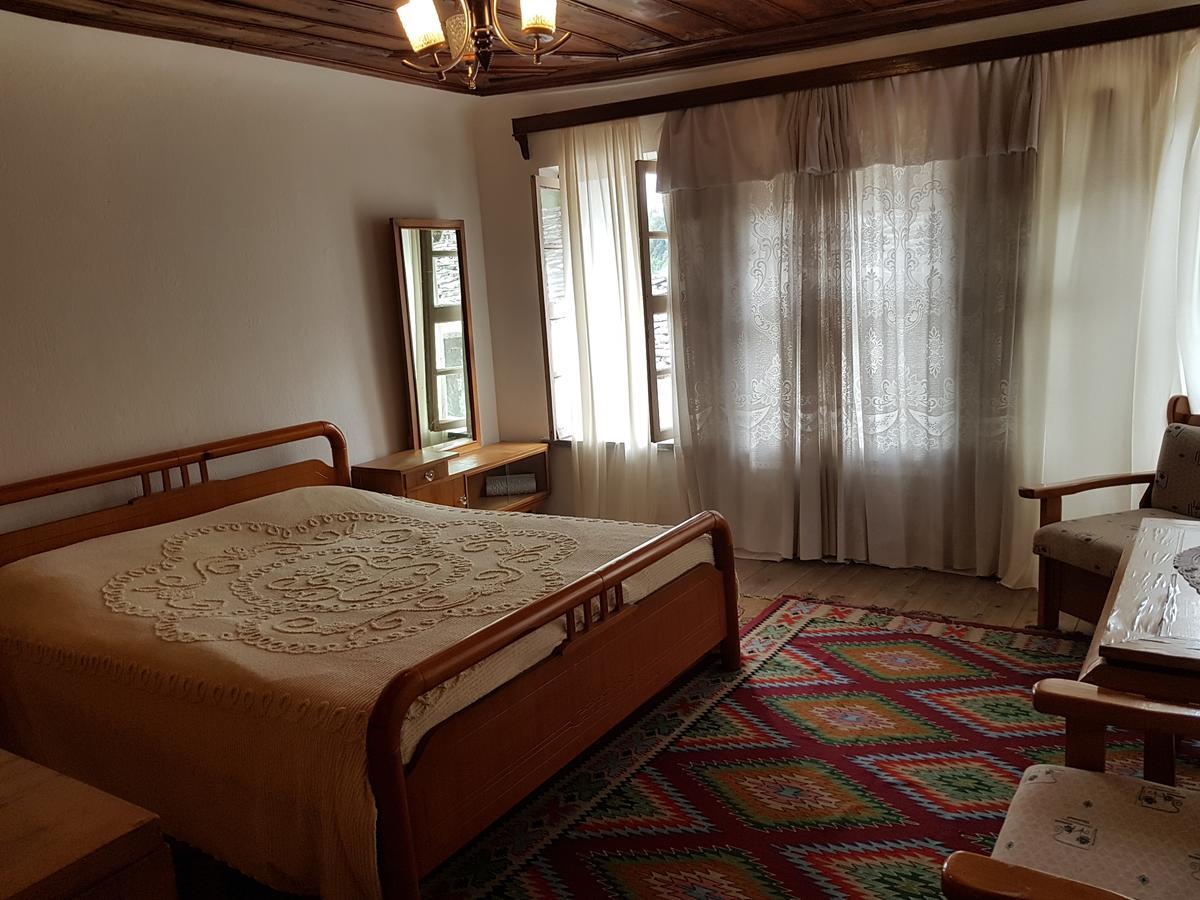 Eva Guesthouse Gjirokastra Kültér fotó
